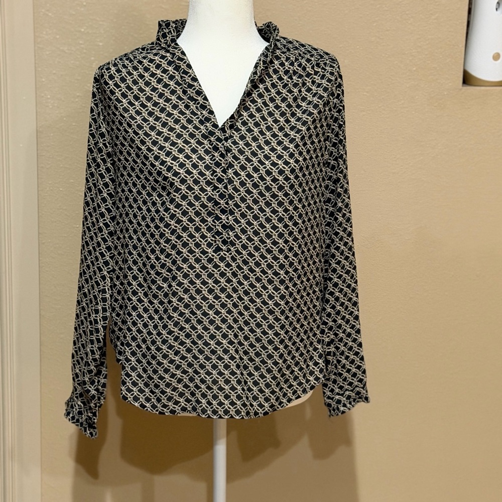 H&M Black and White Geometric Blouse